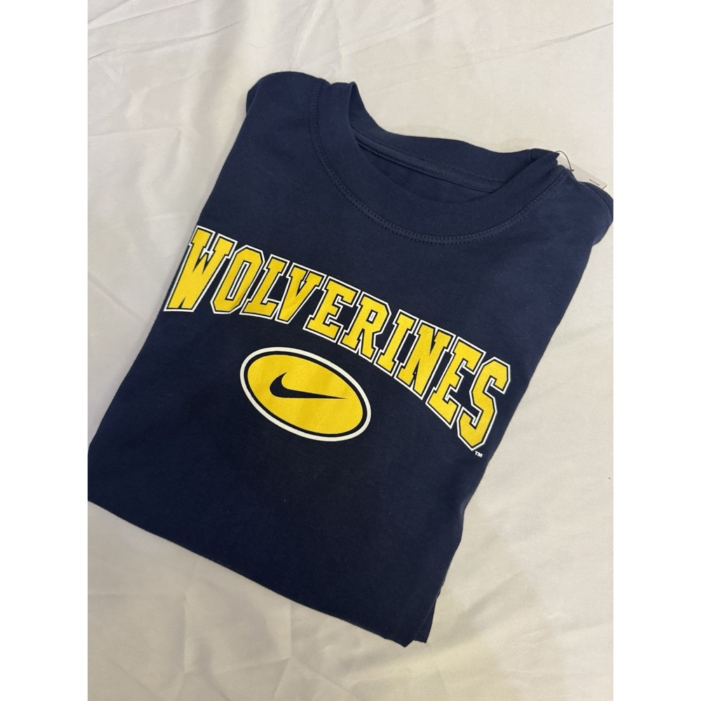 The Nike Tee Michigan Wolverines Women's XL T-shirt NWT